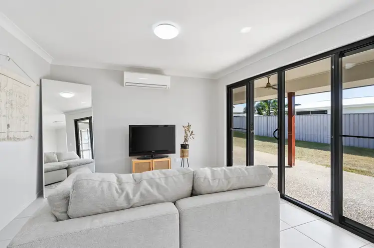 Fifth view of Homely house listing, 3 Lauren Drive, Emerald QLD 4720