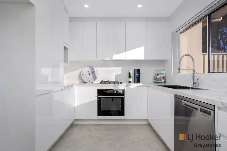 1-8/11 Fifth Avenue, Blacktown NSW 2148
