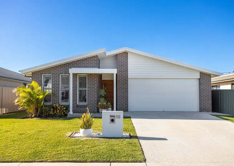 68 Albatross Way, Old Bar NSW 2430