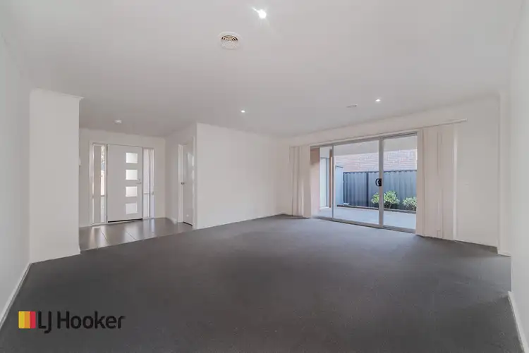 Sixth view of Homely house listing, 2 Korab Place, Roxburgh Park VIC 3064