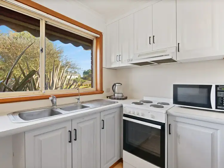 Fifth view of Homely unit listing, Unit 1/36-38 Main Road, Paynesville VIC 3880