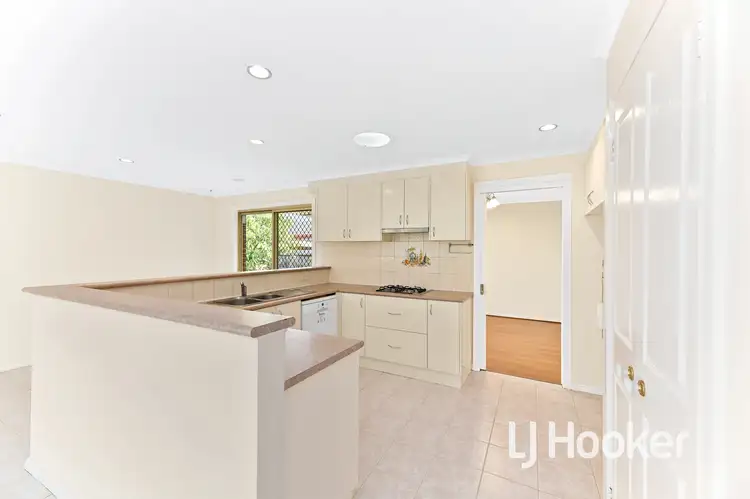 Fifth view of Homely house listing, 15 Somerset Court, Narre Warren South VIC 3805