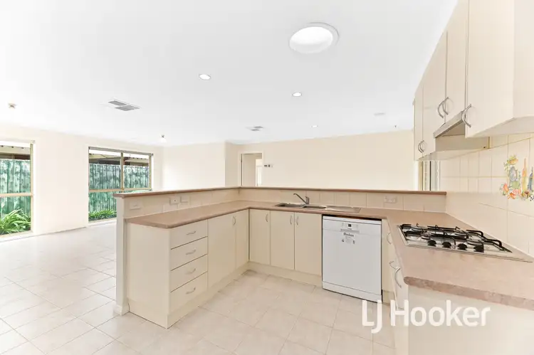 Sixth view of Homely house listing, 15 Somerset Court, Narre Warren South VIC 3805