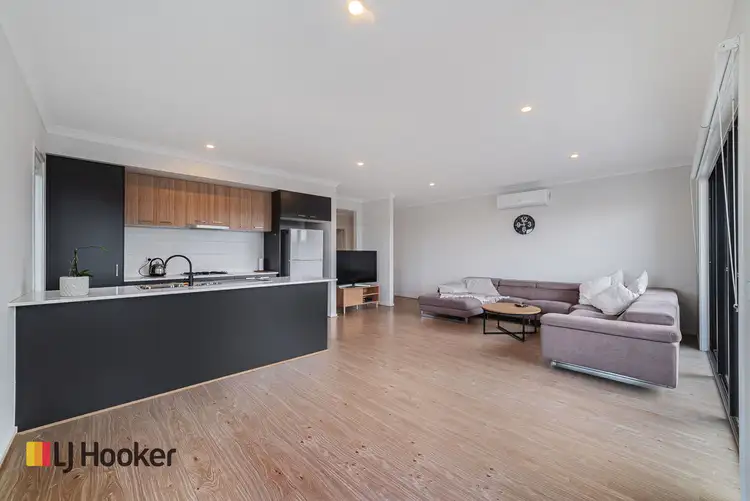 Sixth view of Homely townhouse listing, 1 Ometepe Walk, Craigieburn VIC 3064