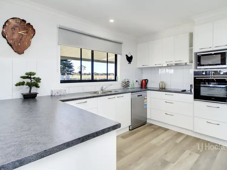 Third view of Homely unit listing, 32 Elm Crescent, Lucknow VIC 3875