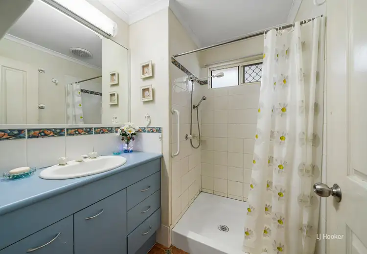 Fifth view of Homely house listing, 52 Countess Court, Mount Hallen QLD 4312