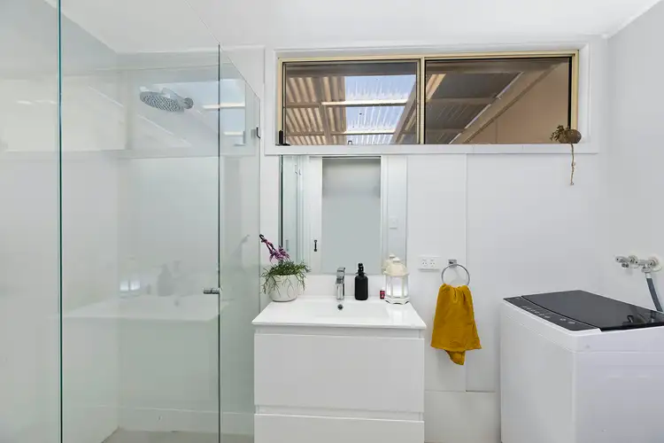 Fifth view of Homely house listing, 86 Robertson Road, Killarney Vale NSW 2261