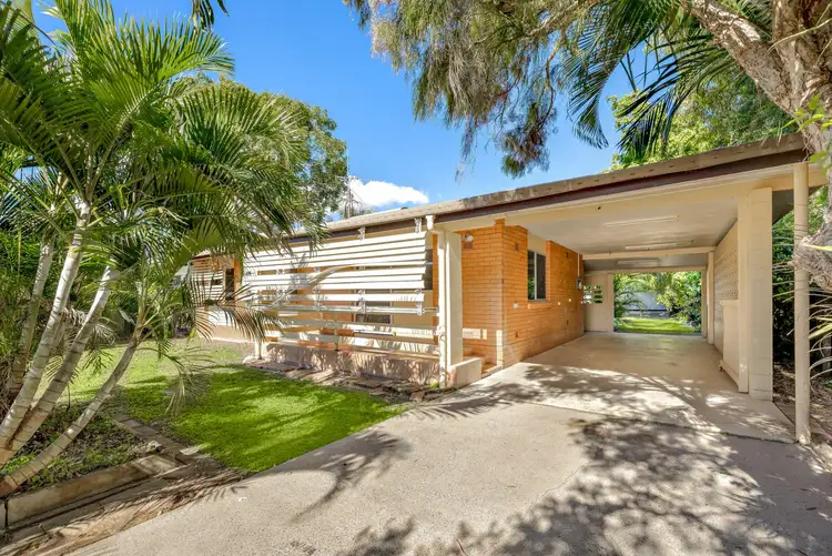 19 Lennon Street, Westcourt QLD 4870