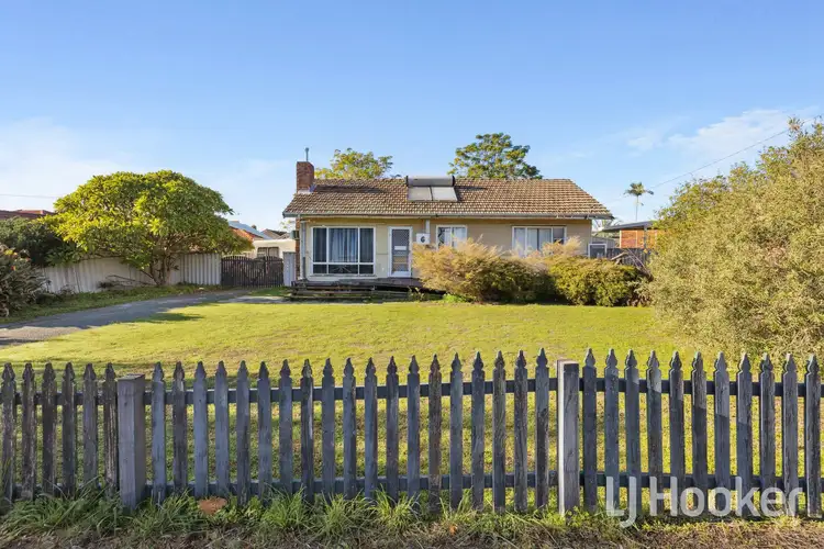 6 Ashworth Street, Cloverdale WA 6105
