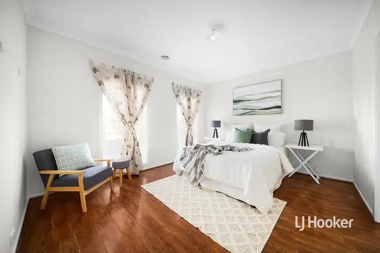 Fourth view of Homely house listing, 8 Tarcoola Crescent, Sanctuary Lakes VIC 3030