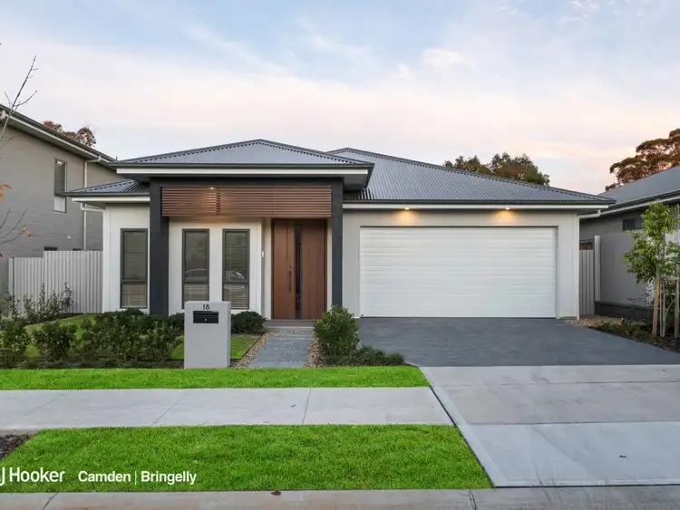 18 Haselgrove Street, Gledswood Hills NSW 2557