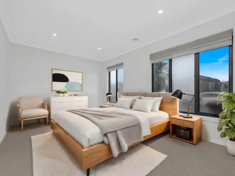 Second view of Homely house listing, 5 Sumar Drive, Craigieburn VIC 3064