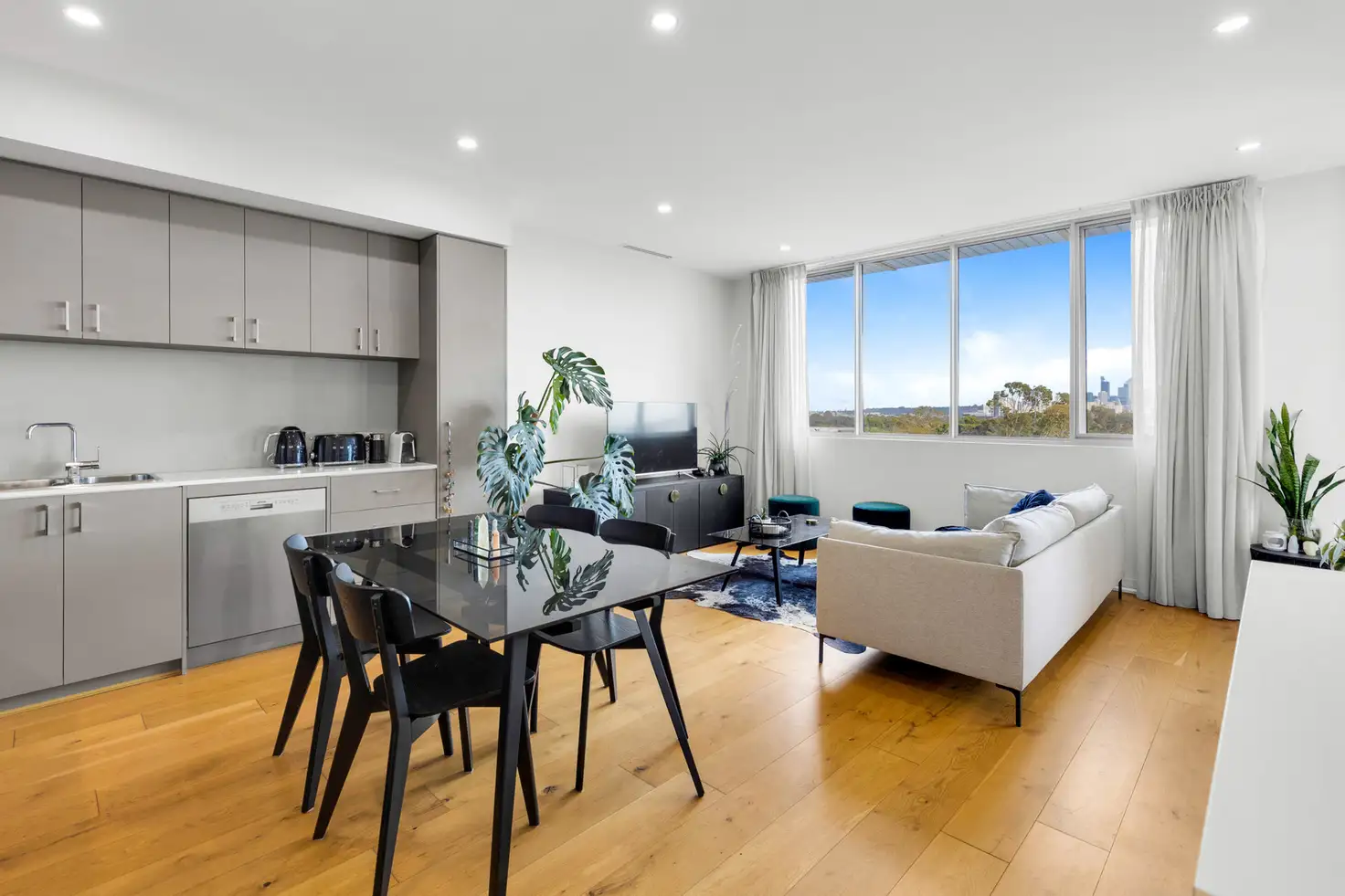 Main view of Homely unit listing, 601/2 Rutland Avenue, Lathlain WA 6100