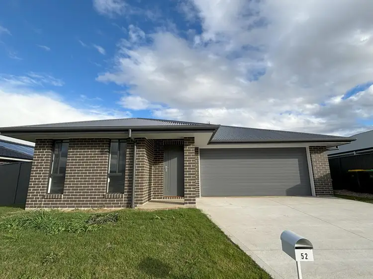 Main view of Homely house listing, 52 Evesham Circuit, North Tamworth NSW 2340