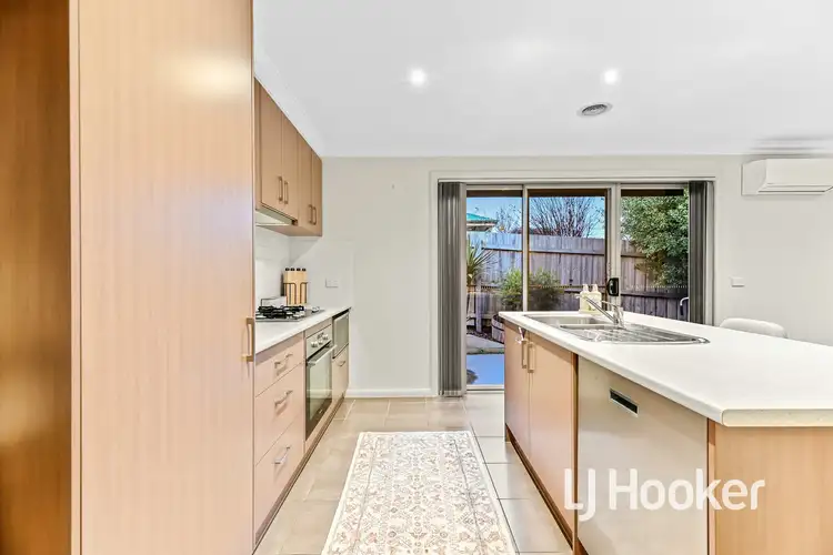 Sixth view of Homely unit listing, 7/101 Ebony Drive, Pakenham VIC 3810