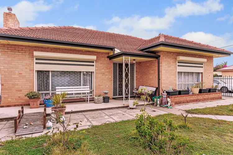 92 Strathfield Terrace, Largs North SA 5016