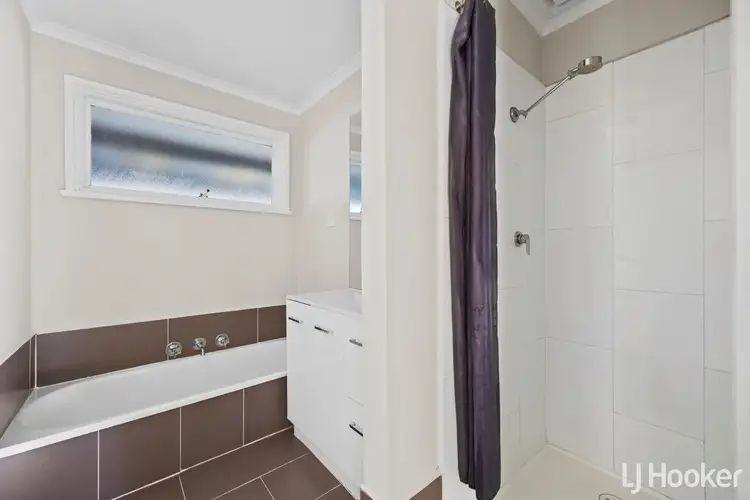 Fifth view of Homely house listing, 6 Berkley Place, Melton West VIC 3337