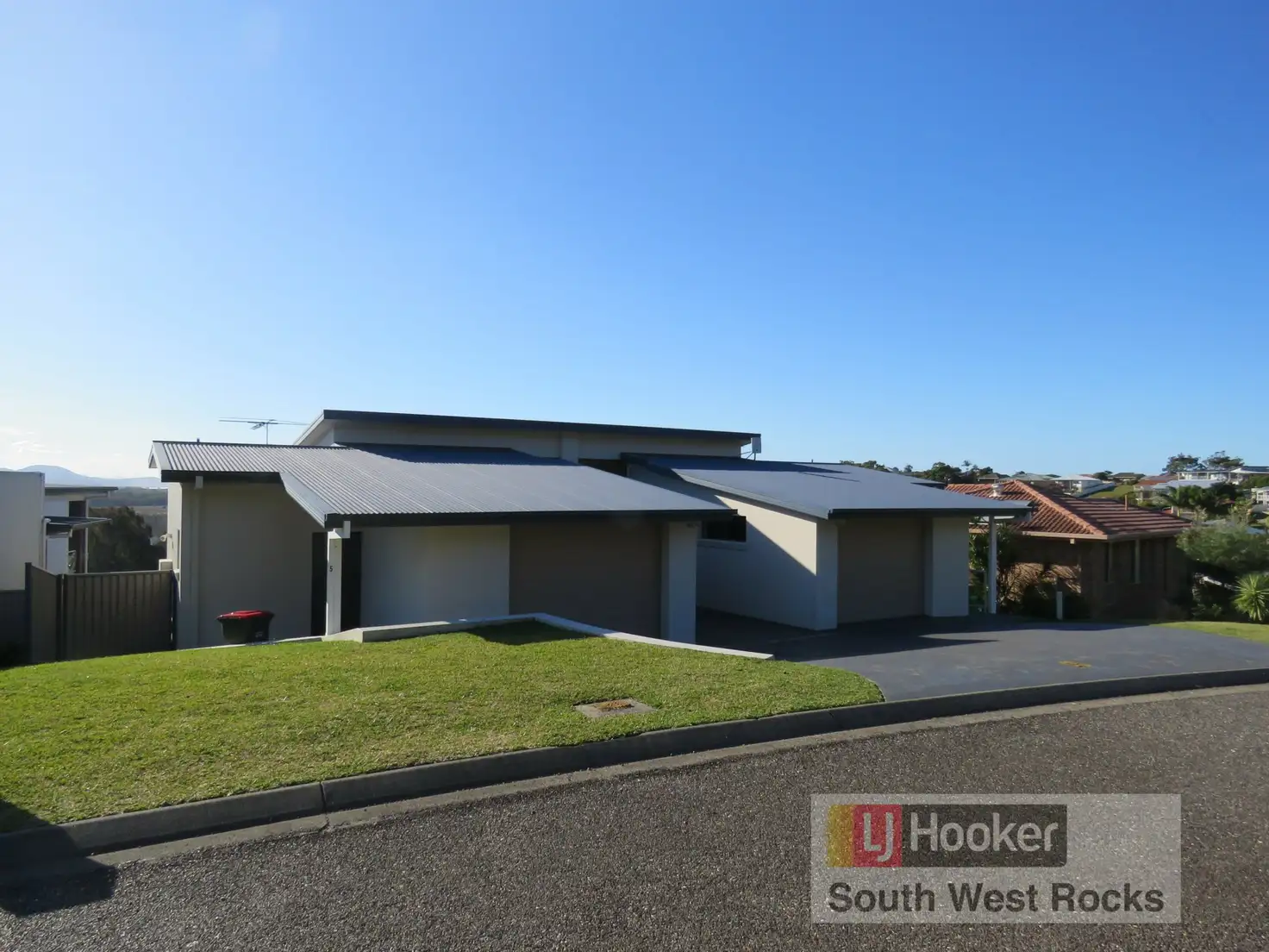 Main view of Homely townhouse listing, 1/5 Salmon Circuit, South West Rocks NSW 2431