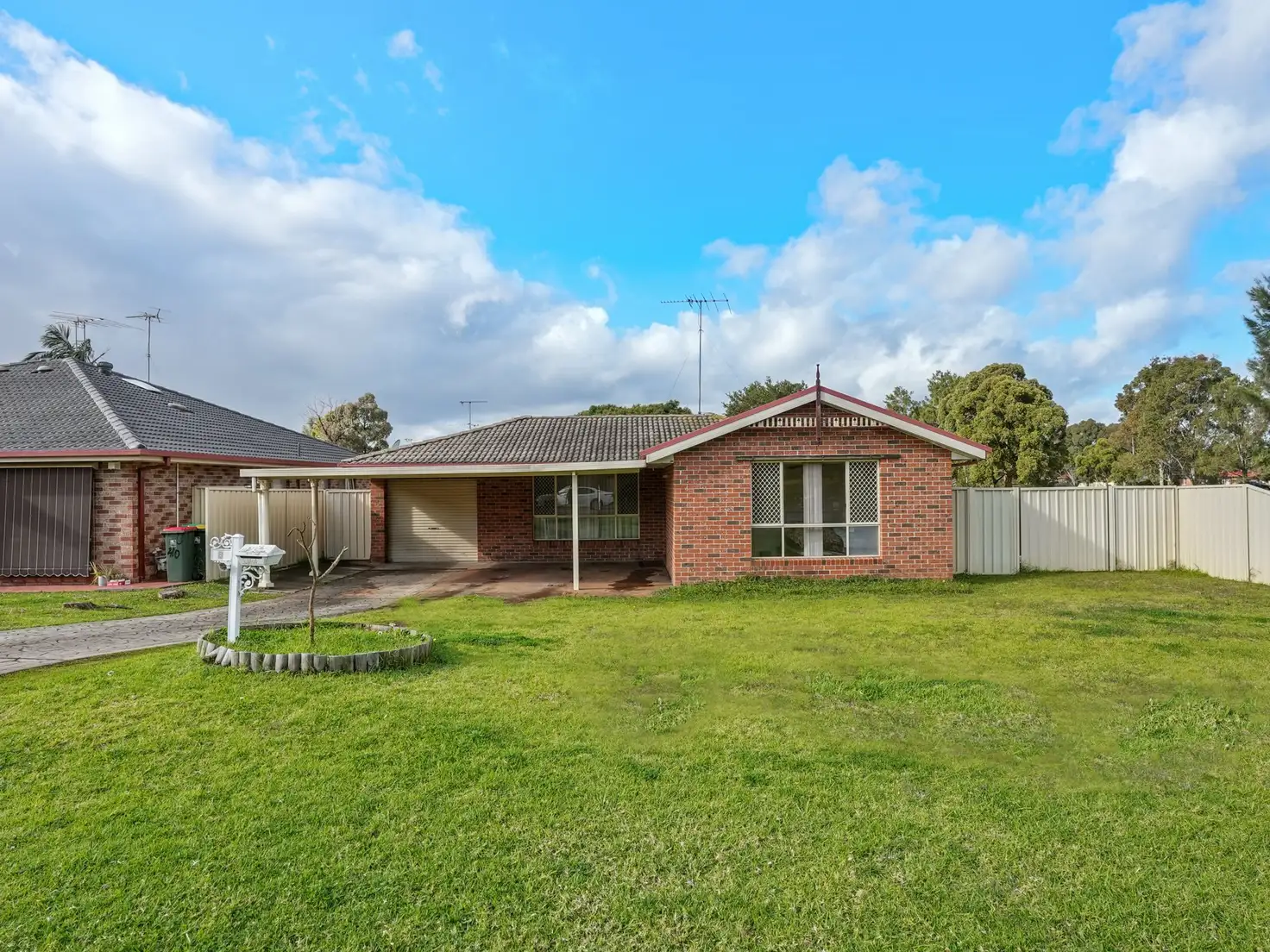 Main view of Homely house listing, 8 Cornelian Avenue, Eagle Vale NSW 2558