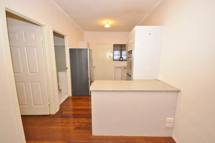 Fifth view of Homely unit listing, 2/9-11 Walton Street, Southport QLD 4215
