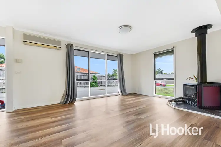 Third view of Homely unit listing, 27 Sarah Place, Hampton Park VIC 3976