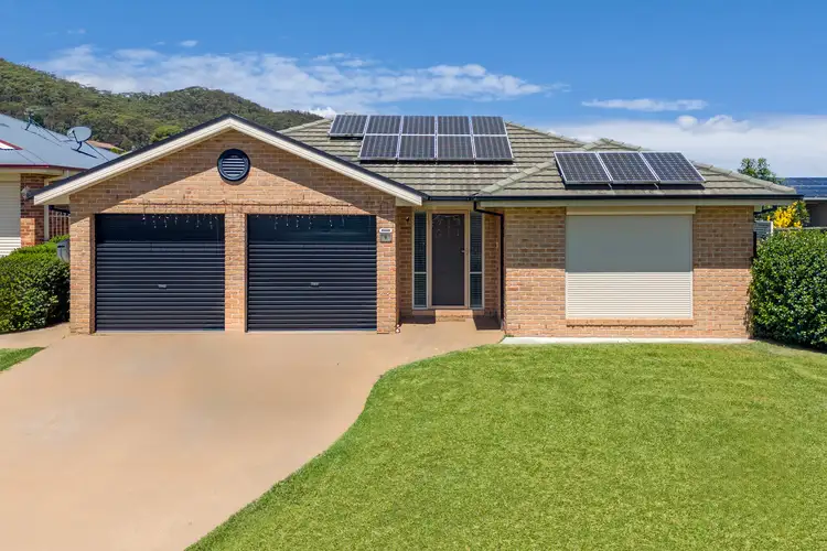 9 Acer Place, South Bowenfels NSW 2790