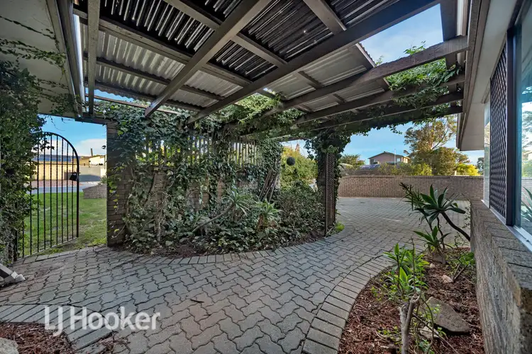 Sixth view of Homely house listing, 1 Venosa Court, Heathridge WA 6027