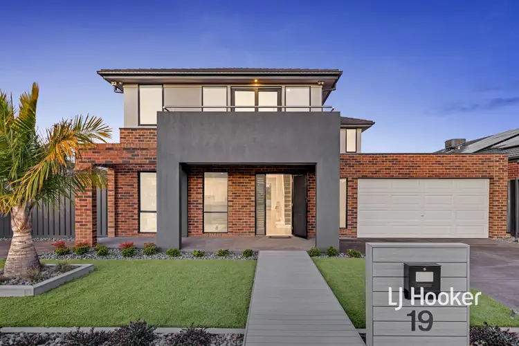 19 Holly Drive, Point Cook VIC 3030
