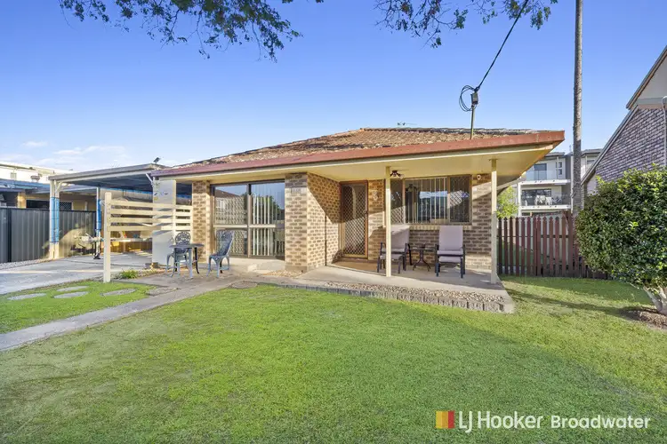 30 Teal Avenue, Paradise Point QLD 4216