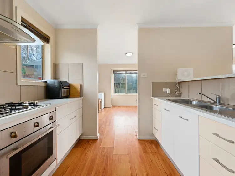 Third view of Homely house listing, 5 John Court, Bairnsdale VIC 3875