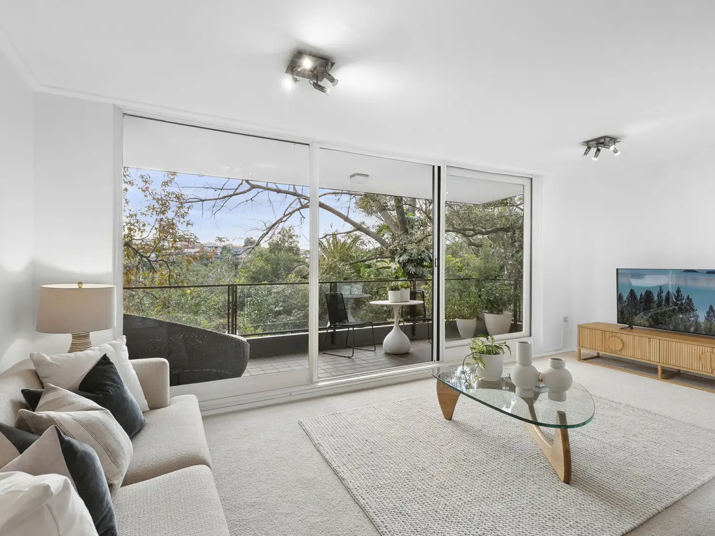 Main view of Homely unit listing, 2/50-52 Earle Street, Cremorne NSW 2090