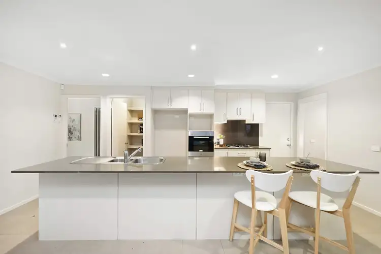 14 Marcus Street, Forde ACT 2914