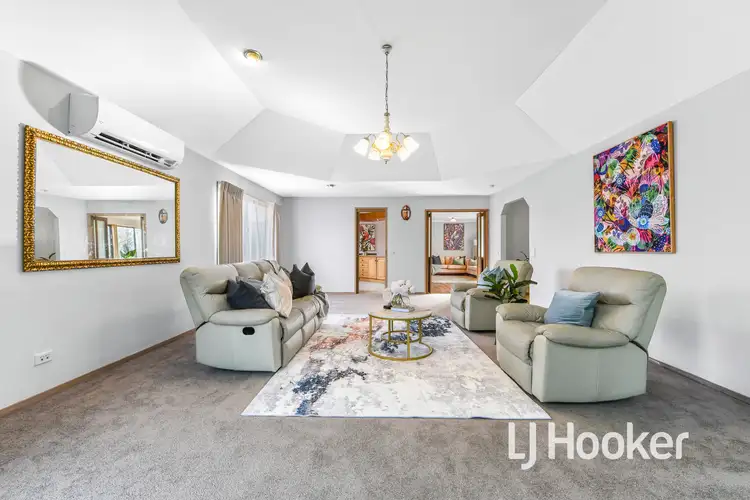 Fifth view of Homely house listing, 7 Gabrielle Court, Hampton Park VIC 3976