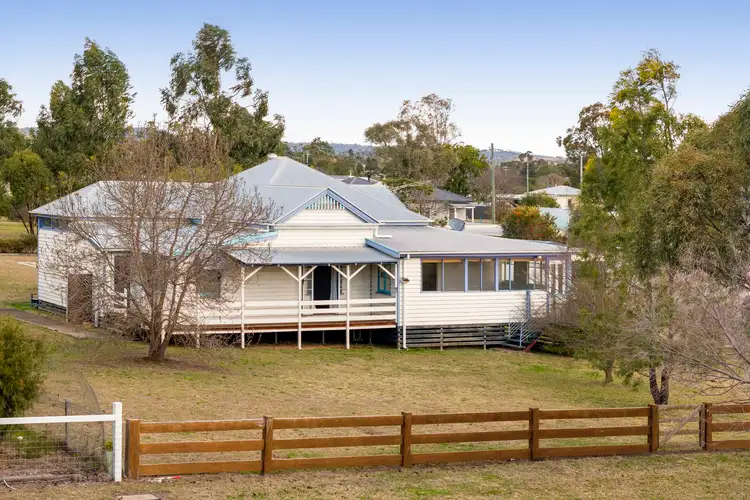 7 Eton Street, Cambooya QLD 4358