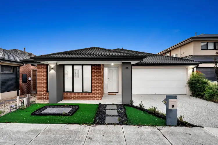 29 Walhallow Drive, Clyde North VIC 3978