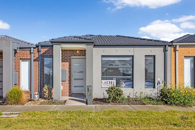 7 Fox Walk, Truganina VIC 3029