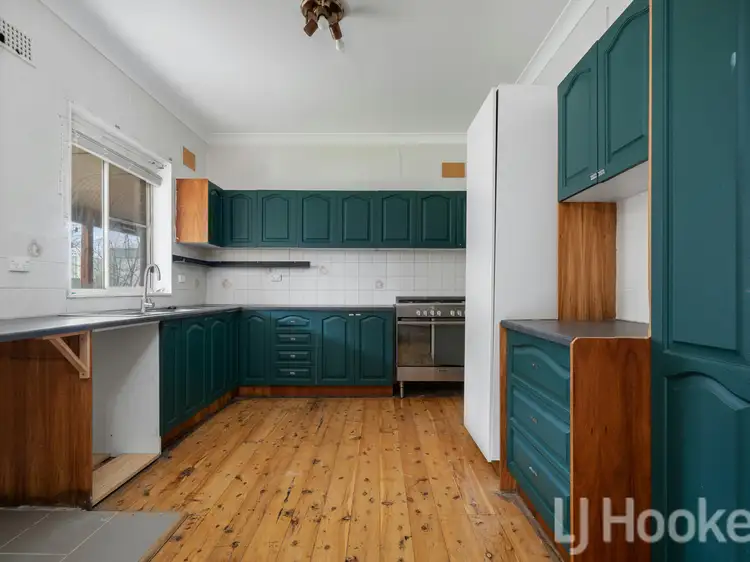 Sixth view of Homely house listing, 42 Lyal Street, Bathurst NSW 2795