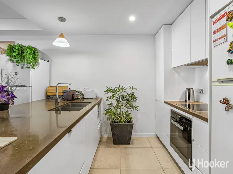 Sixth view of Homely unit listing, 5/24 Prince Edward Parade, Redcliffe QLD 4020