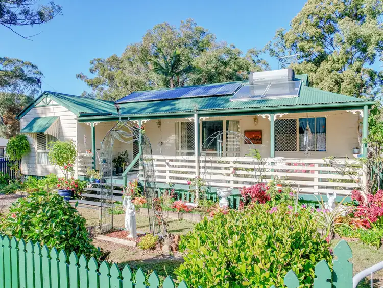 84 Minjerriba Road, Russell Island QLD 4184