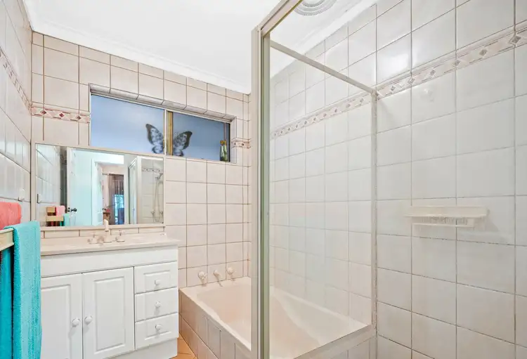 Sixth view of Homely house listing, 10 Hume Court, Parmelia WA 6167