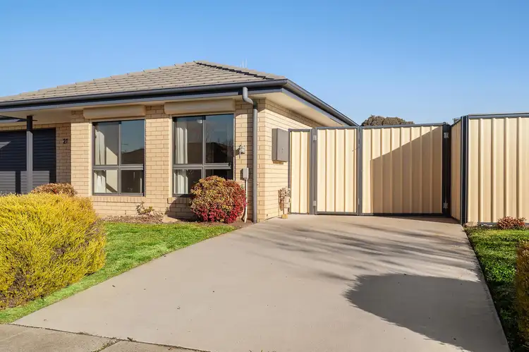 Second view of Homely house listing, 21 Rag Holmes Street, Macgregor ACT 2615