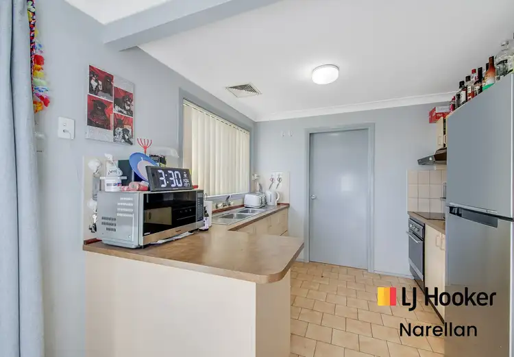 Second view of Homely townhouse listing, 17/8 Wickfield Circuit, Ambarvale NSW 2560