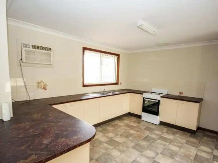 Third view of Homely unit listing, 7/104 Garden Avenue, Narromine NSW 2821