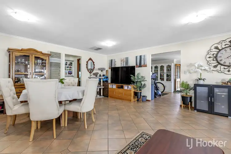 18 Batcombe Avenue, Craigmore SA 5114