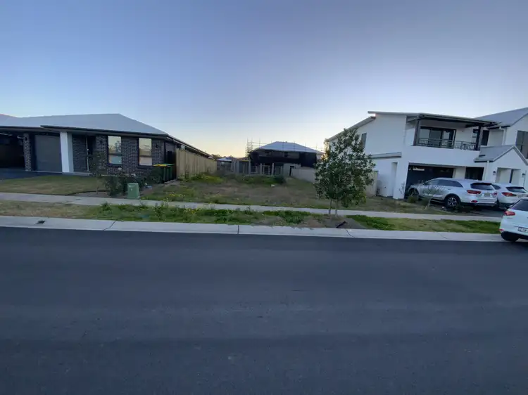 31 Wakeful Avenue, Menangle Park NSW 2563