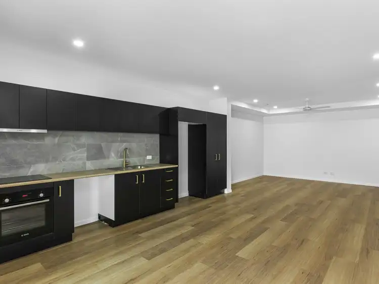 6/14 Lenco Crescent