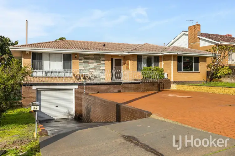 34 Stonehouse Crescent, Bentley WA 6102