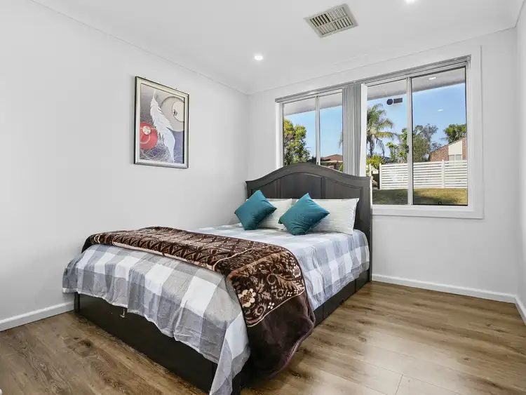 Fifth view of Homely house listing, 17 Petunia Place, Macquarie Fields NSW 2564