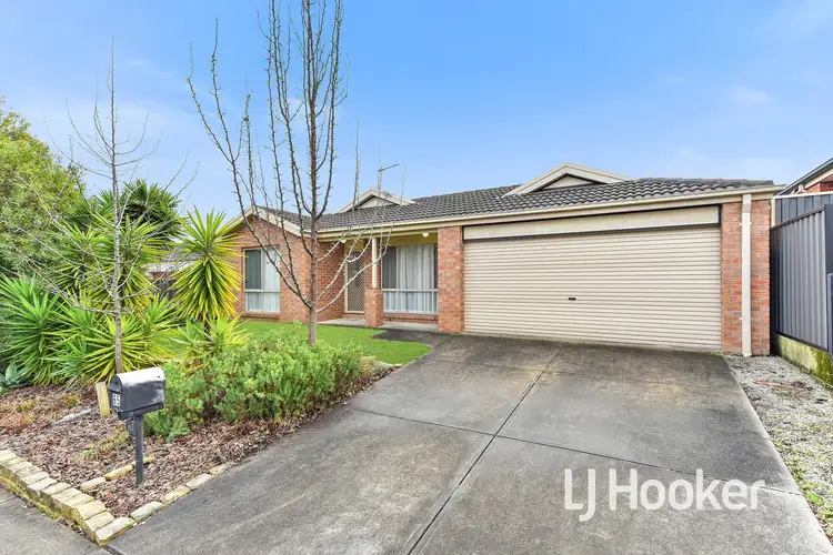 65 Leigh Drive, Pakenham VIC 3810