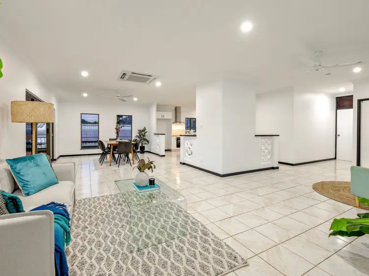 10 Curlewis Close, Brinsmead QLD 4870